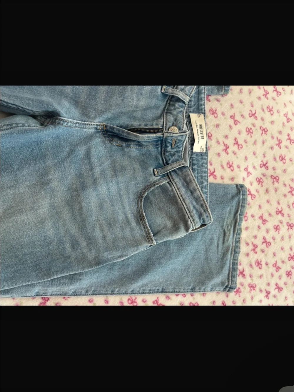 Hollister Women's Light Blue High-Rise Denim Jeans